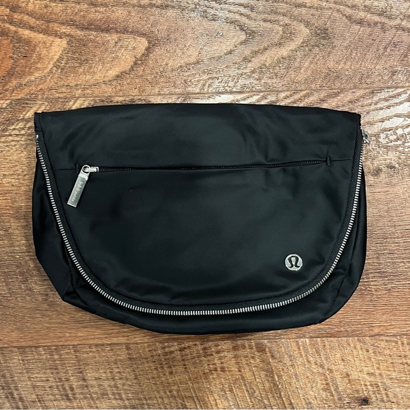 lululemon athletica Bags Lululemon All Night Festival Bag 5l Black Poshmark